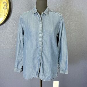 GAP Chambray Denim Button-Down Shirt | Size Small